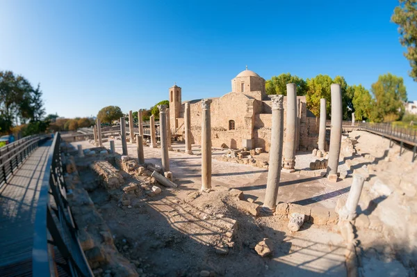 De kerk van panagia chrysopolitissa. Paphos, cyprus — Stockfoto