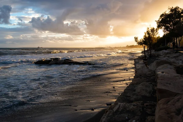 Playa Durante Clima Tormentoso Atardecer Limassol Chipre — Foto de Stock