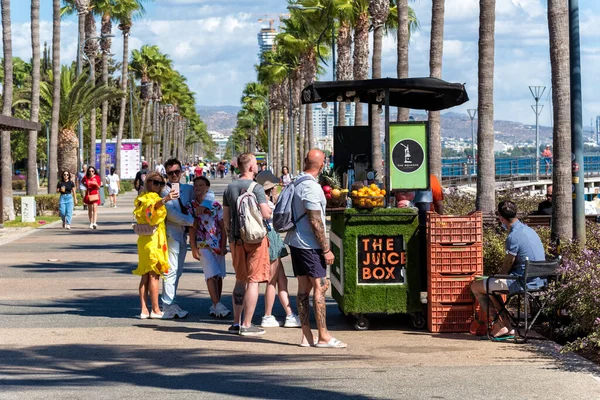 Limassol Cyprus October 2021 Fresh Juice Cart Limassol Molos Promenade — Stock Photo, Image