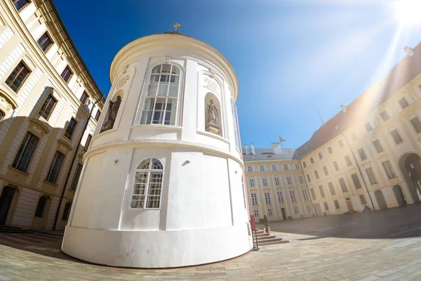 Часовня Святого Креста Втором Дворе Пражского Града Чехия — стоковое фото