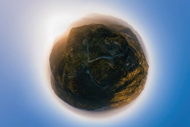 Prastio köyü yakınlarındaki dağ manzarası. Limasol İlçesi, Kıbrıs