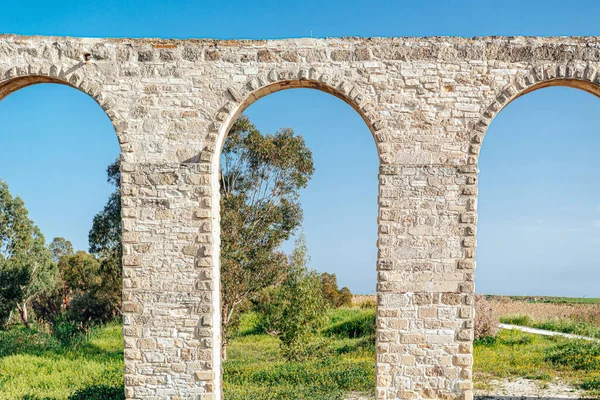 Łuki Akweduktu Kamares Larnaka Cypr — Zdjęcie stockowe