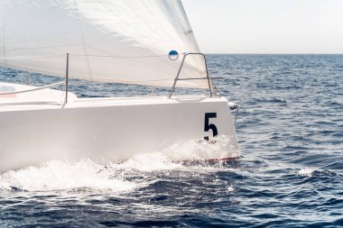 Spor teknesine yakın çekim.