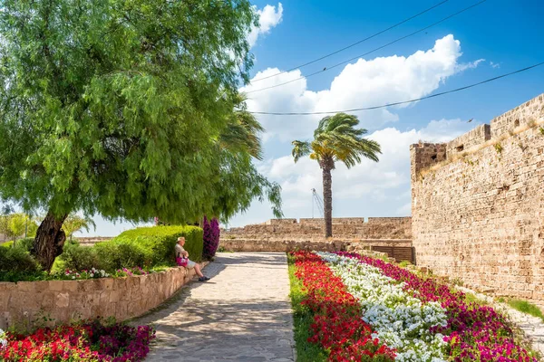 Famagusta Chipre Mayo 2019 Parque Frente Fortaleza Otelo —  Fotos de Stock