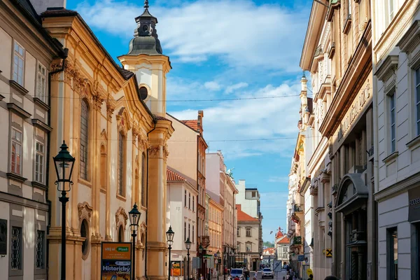 Pilsen Pilzno Czechy Maja 2018 Ulica Bedrich Smetany Kościołem Anny — Zdjęcie stockowe