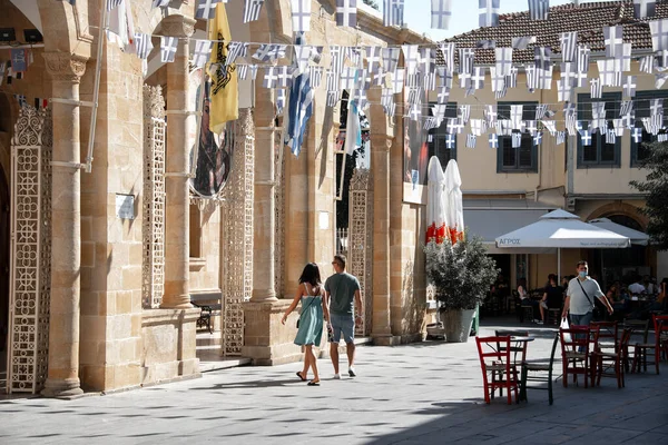 Nicosia Cypern Augusti 2021 Människor Vid Faneromeni Square Framför Faneromeni — Stockfoto