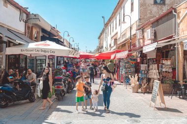Lefkoşe, Kıbrıs - 24 Ekim 2022: Arasta Alışveriş Caddesi manzarası