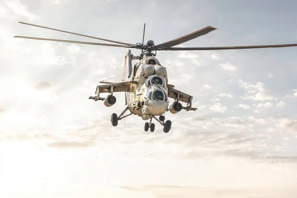 Helicópteros Combate Militar Voando Contra Pôr Sol — Fotografia de Stock