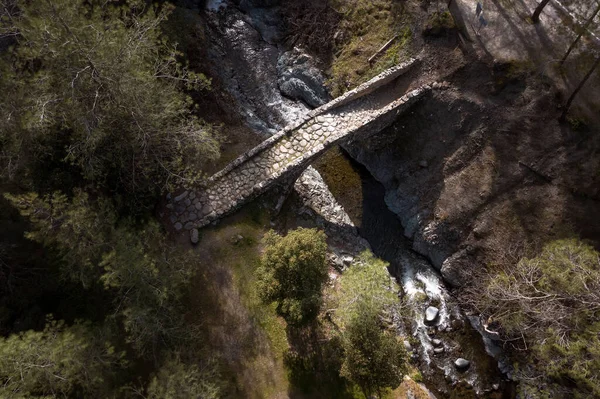 Vista Aérea Del Puente Piedra Medieval Elia Las Montañas Troodos —  Fotos de Stock