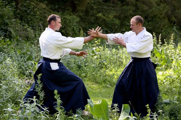 Entrenamiento arte marcial Aikido . —  Fotos de Stock