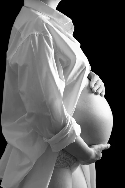 Ventre de la femme enceinte — Photo