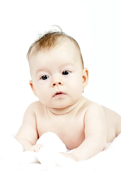 白の背景に愛らしい赤ちゃんの女の子の肖像画 — ストック写真