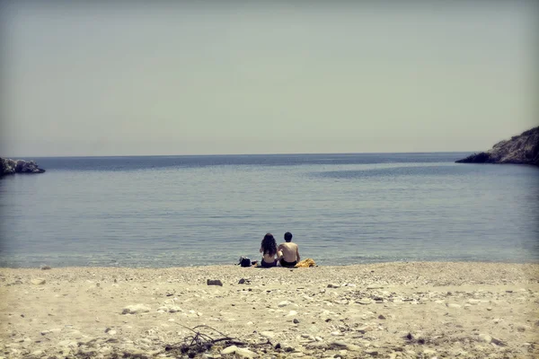 Par på stranden — Stockfoto