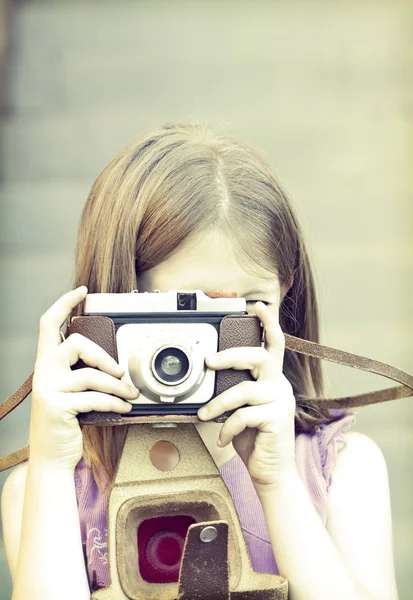 Little girl taking picture — Stock Photo, Image