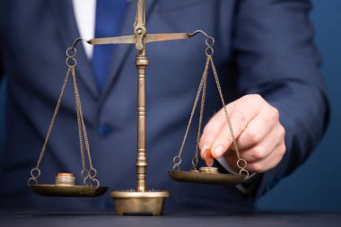 Bakiye para ağırlığında işadamı ile kazanç kavramı