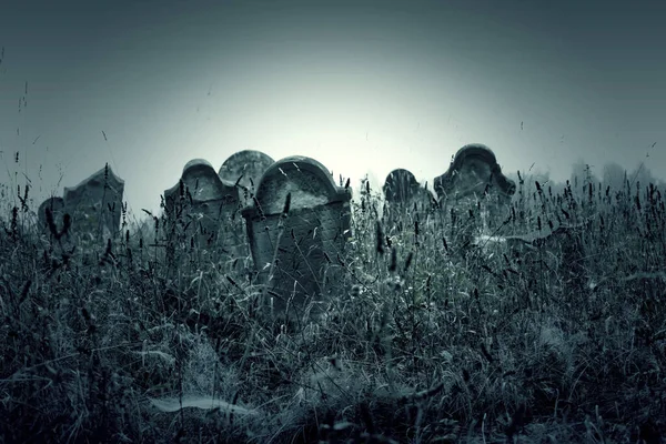 墓地にある墓碑 ハロウィンのコンセプト — ストック写真