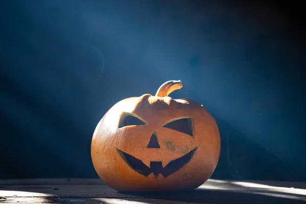 Jack Lanterns Brille Dans Une Nuit Fantaisie Enfumée Halloween Fond — Photo