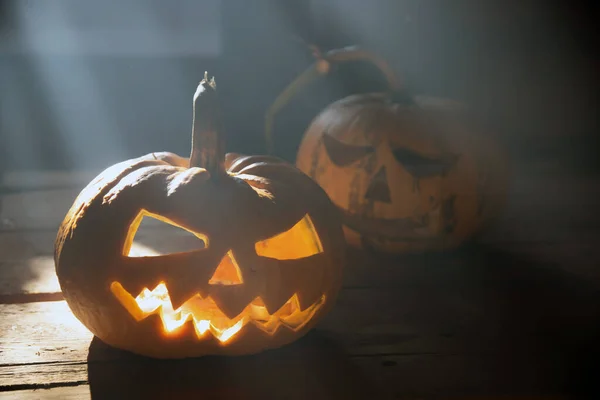 Jack Lanterns Brillando Noche Fantasía Ahumada Fondo Halloween —  Fotos de Stock