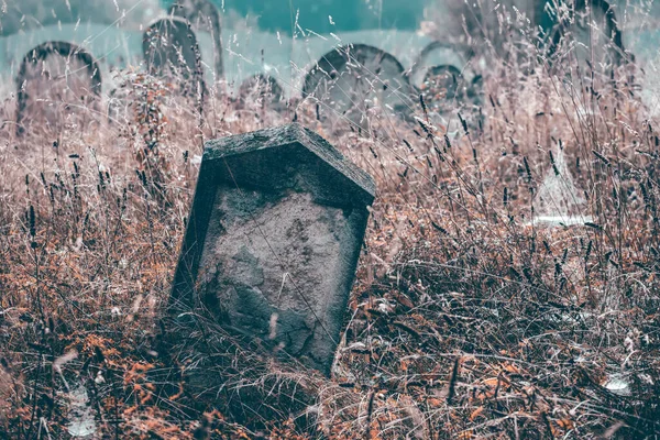 Grabsteine Auf Dem Friedhof Halloween Konzept — Stockfoto
