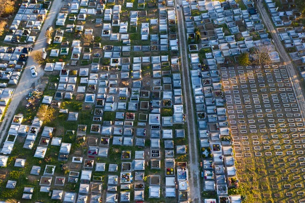 Flygdrönare Syn Kyrkogård Och Gravar Kyrkogård Ovanifrån — Stockfoto