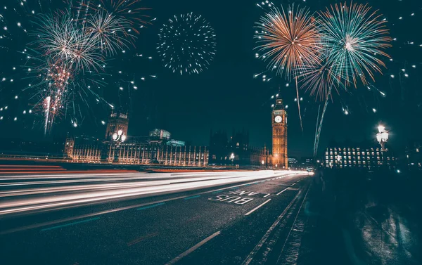 Big Ben Med Fyrverkerier Firande Nyår House Parliament London Storbritannien — Stockfoto