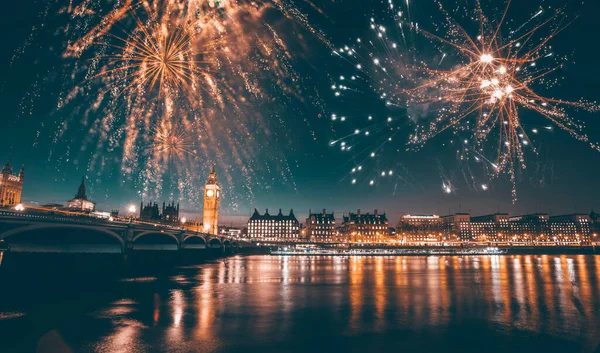 Big Ben Ohňostrojem Oslava Nového Roku Domě Parlamentu Londýn Velká — Stock fotografie