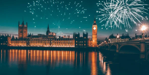 Big Ben Con Fuegos Artificiales Celebración Del Año Nuevo Cámara — Foto de Stock