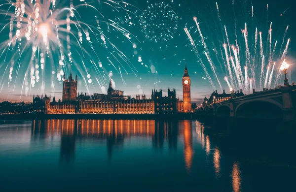 Big Ben Med Fyrverkerier Firande Nyår House Parliament London Storbritannien — Stockfoto