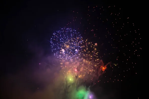 Magische Abstrakte Feiertagshintergrund Funkelnden Feuerwerk Weihnachts Und Neujahrskonzept — Stockfoto