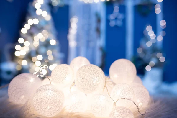 Zima Dovolená Dekorace Koncept Close Vánoční Světla Zdobený Strom Pozadí — Stock fotografie