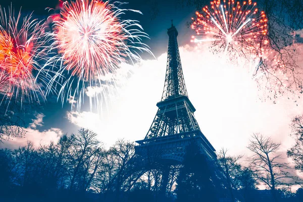 Eiffelturm Mit Feuerwerk Feier Des Neuen Jahres Paris Frankreich — Stockfoto