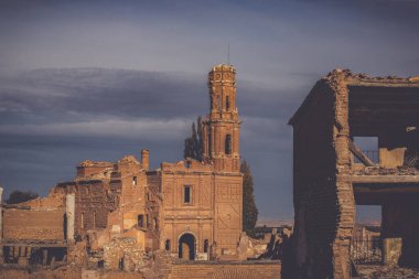İspanyol İç Savaşı sırasında Belchite hayalet kasabası, Zaragoza