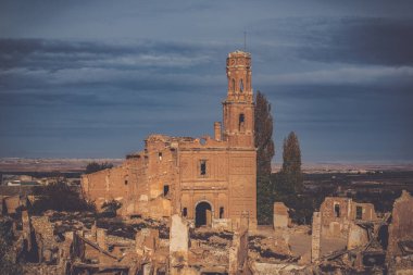 İspanyol İç Savaşı sırasında Belchite hayalet kasabası, Zaragoza