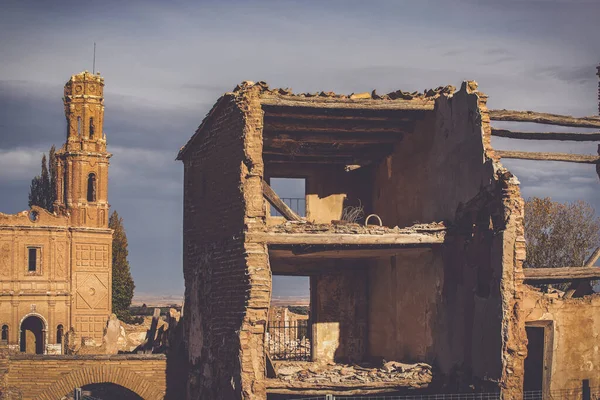 İspanyol İç Savaşı sırasında Belchite hayalet kasabası, Zaragoza