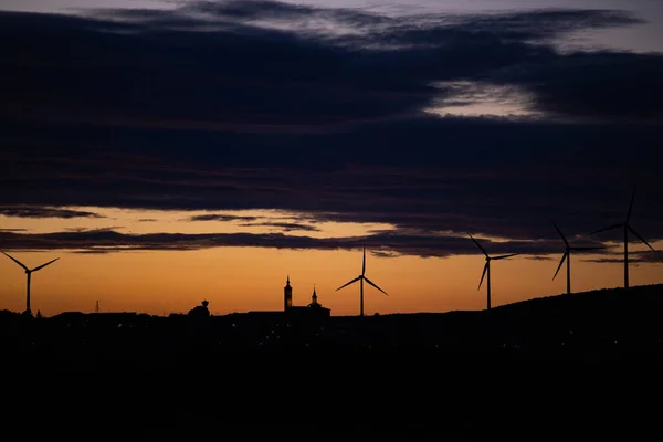Silhouette Aligned Windmills Renowable Electric Production Sunset Spain — Stok fotoğraf