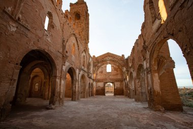 İspanyol İç Savaşı sırasında Belchite hayalet kasabası, Zaragoza