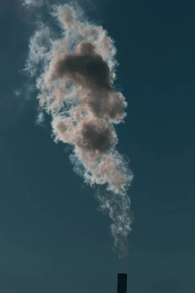 Luftverschmutzung Durch Kraftwerksschornsteine Industrie Und Konzept Der Globalen Erwärmung — Stockfoto