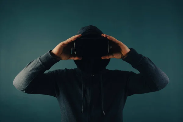 Метаверс Цифровых Технологий Кибермира Человек Очками Играющий Игру Дополненной Реальности — стоковое фото