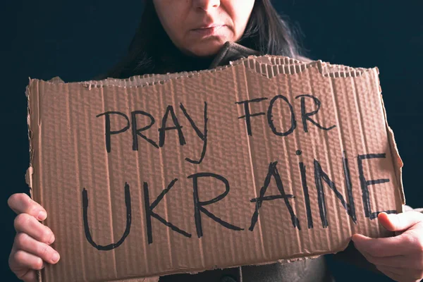 Frau Hält Transparent Mit Antikriegsbotschaft Protest Gegen Die Russische Intervention — Stockfoto