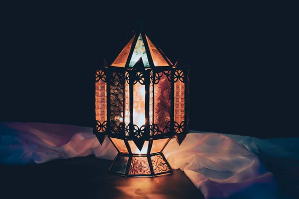 Ramadan Kareem Háttere Díszes Arab Lámpás Világít Éjszaka — Stock Fotó