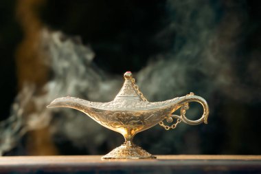 Ramazan Kareem, Müslüman kutsal ayı kutlayan tebrik kartı ve Aladdin 'in dilek lambası.