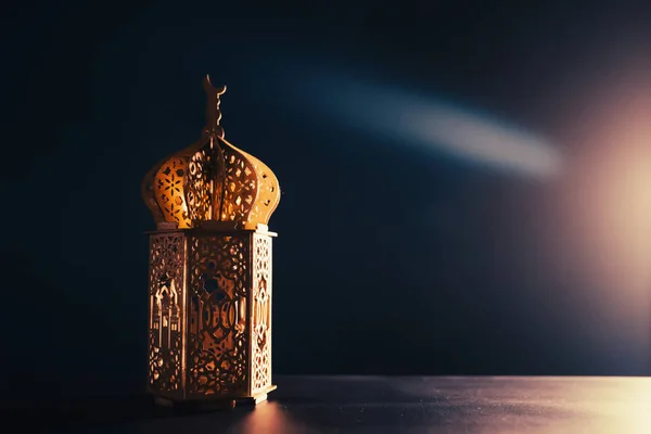 Рамадан Карім Фону Орнаментальний Арабський Ліхтар Світиться Вночі — стокове фото