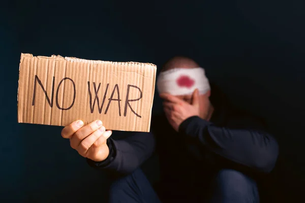 Wounded Man Holding Placard War Text Stop War Russian Aggression — Stock Photo, Image