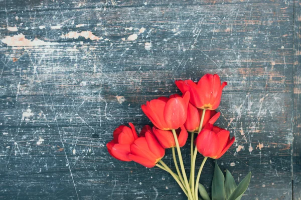 Tulpen Houten Achtergrond Met Ruimte Voor Bericht Moederdag Achtergrond Bovenaanzicht — Stockfoto