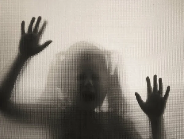 Horror Ghost Meisje Achter Het Matglas Zwart Wit Halloween Festival — Stockfoto