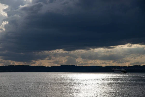 Drammatico Tramonto Con Cielo Tempestoso Pioggia Sul Lago Costanza Germania — Foto Stock