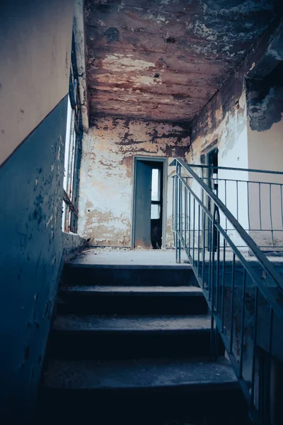 Abandoned Ruined Industrial Building Room Interior Dark Dirty Grunge Creepy — Stockfoto