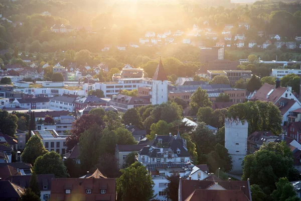 Ravensburgスカイライン バーデン ヴュルテンベルク州 ドイツ ヨーロッパ 魔法の夕日のラベンスブルク市の古い家の空中ビュー — ストック写真