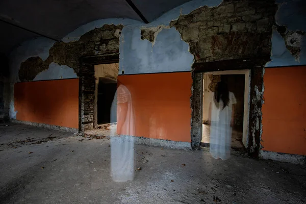 Ghost Abandoned Haunted House Horror Scene Scary Spirit Woman Halloween — Fotografia de Stock