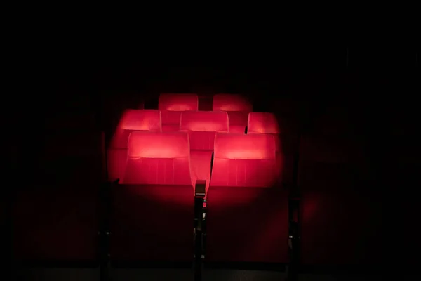 Emply Red Theatre Seats Circle Spot Light — Fotografia de Stock